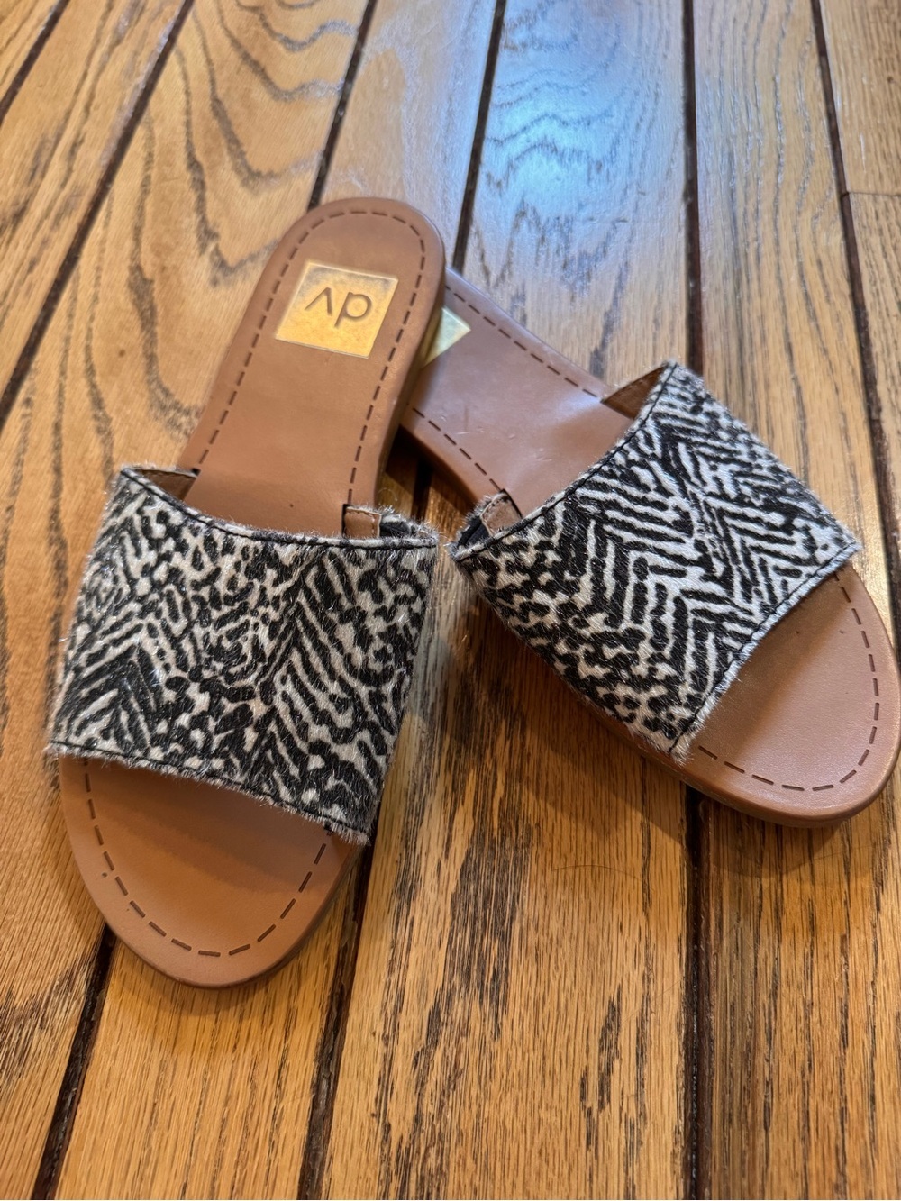 DV by Dolce Vita Black and White Patterned Sandals